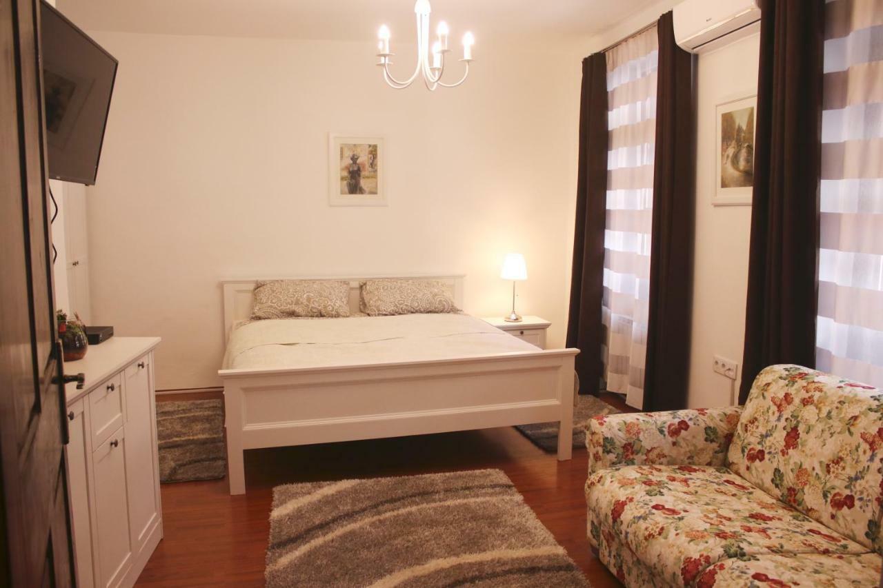 Studio Apartment Zagorka Tkalciceva Street ซาเกร็บ ภายนอก รูปภาพ